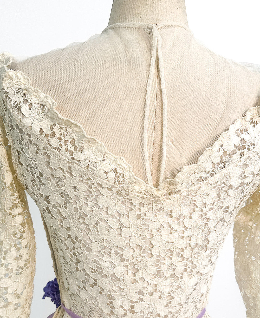 1950s Ivory Lace Wedding Dress with Illusion Neckline / Waist 26