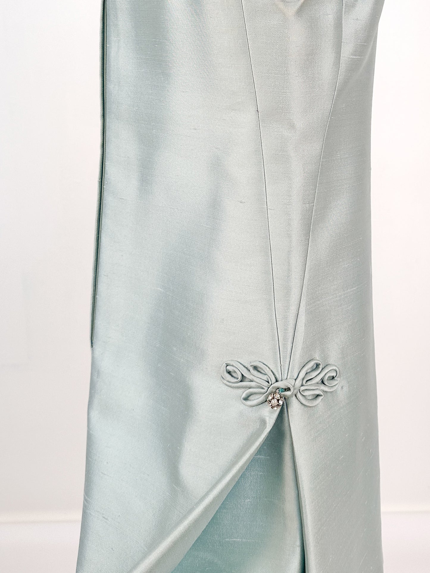 1960s Ice Blue Shantung Shift Dress / Waist 33