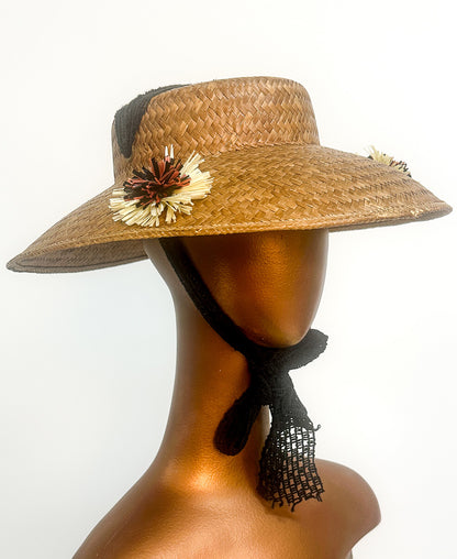 1950s Straw Summer Hat with Raffia Details