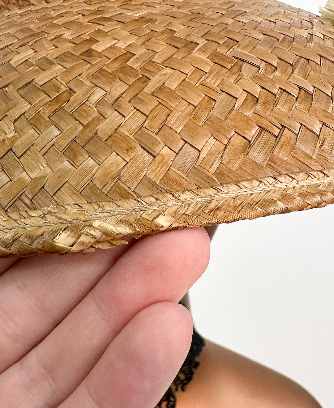 1950s Straw Summer Hat with Raffia Details