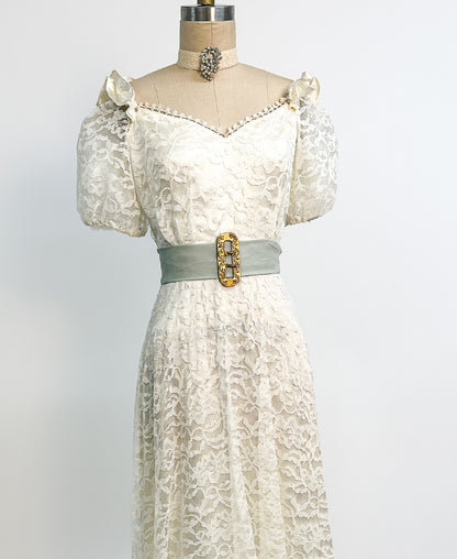 1970s White Lace Gown with Puffy Sleeves / Waist 26