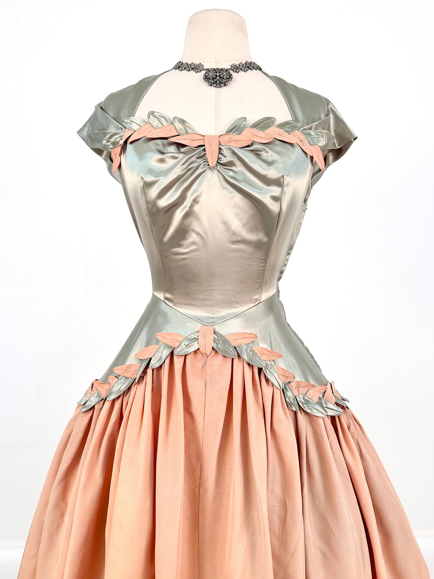 Late 1940s Sage Green Liquid Satin and Tan Leafed Trimmed Evening Gown / Waist 26