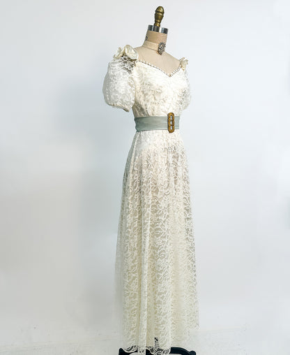 1970s White Lace Gown with Puffy Sleeves / Waist 26