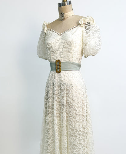 1970s White Lace Gown with Puffy Sleeves / Waist 26