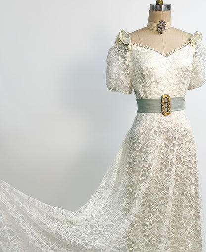 1970s White Lace Gown with Puffy Sleeves / Waist 26