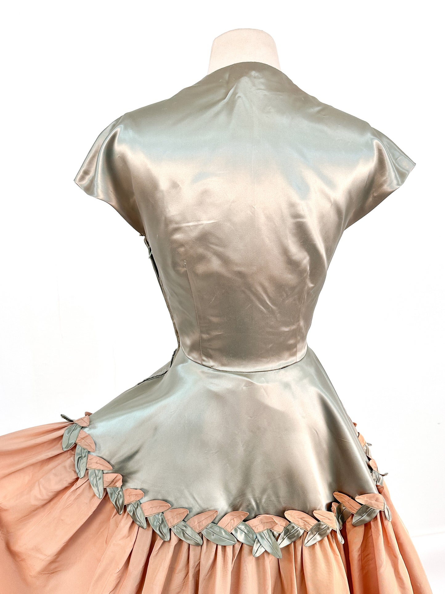 Late 1940s Sage Green Liquid Satin and Tan Leafed Trimmed Evening Gown / Waist 26