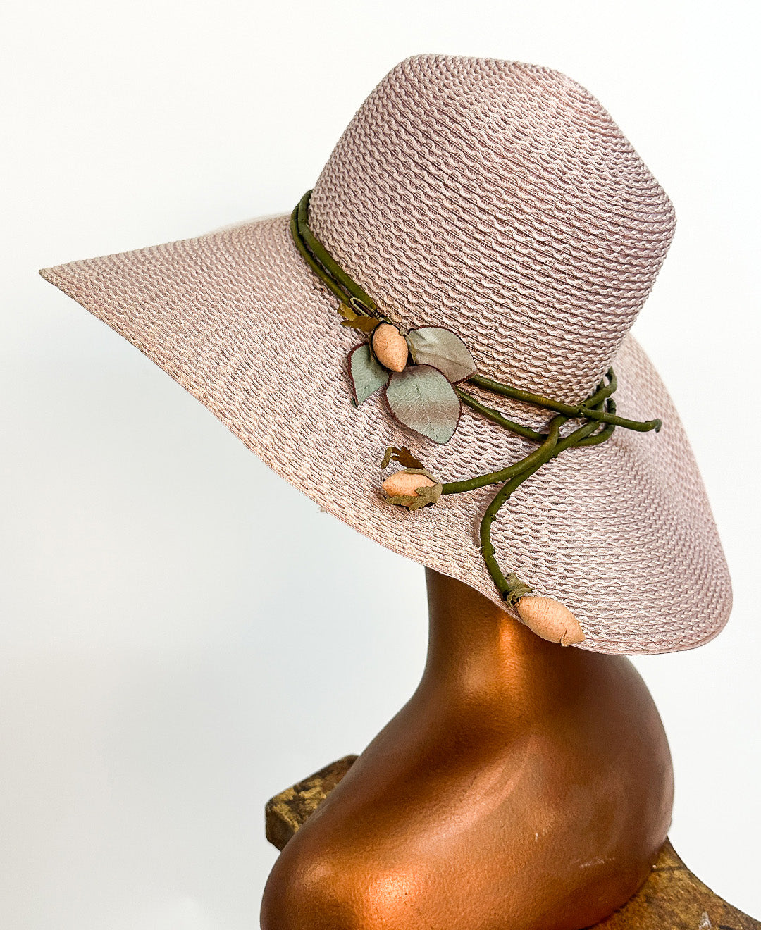 1970s 'Floppy' Pale Pink Rose Bud Sun Hat