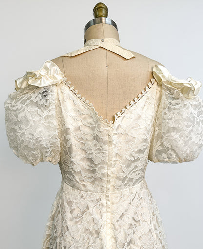 1970s White Lace Gown with Puffy Sleeves / Waist 26