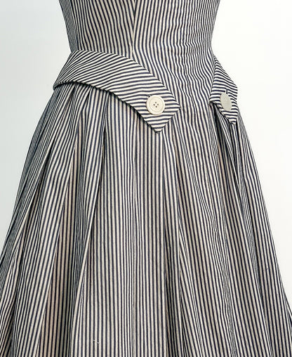 1950s Seersucker Dress by Suzy Perette / Waist 26