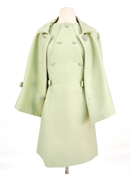 1960s Matching Pistachio Shift Dress & Swing Jacket / Bust 42