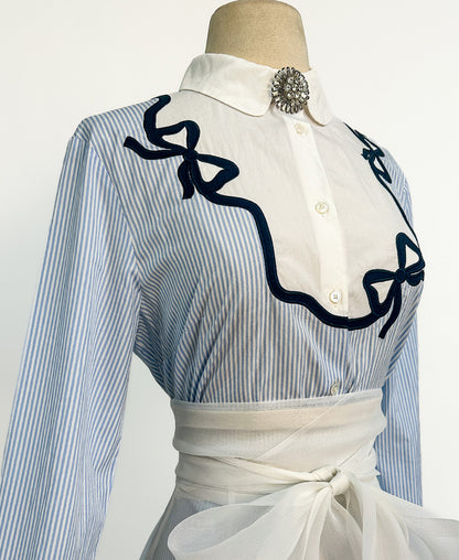 00s Cotton Pinstriped Button Up with Bows / Bust 36