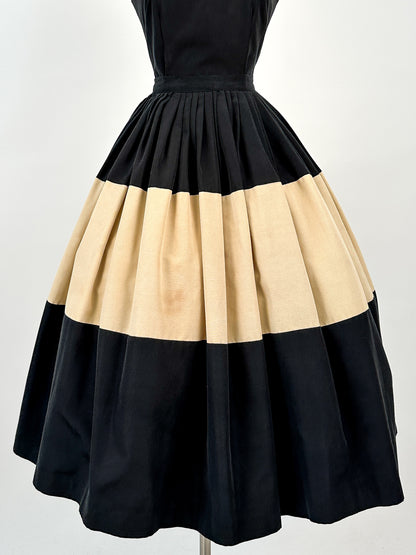 1950s Matching Two-Piece Top and Circle Skirt / Waist 26