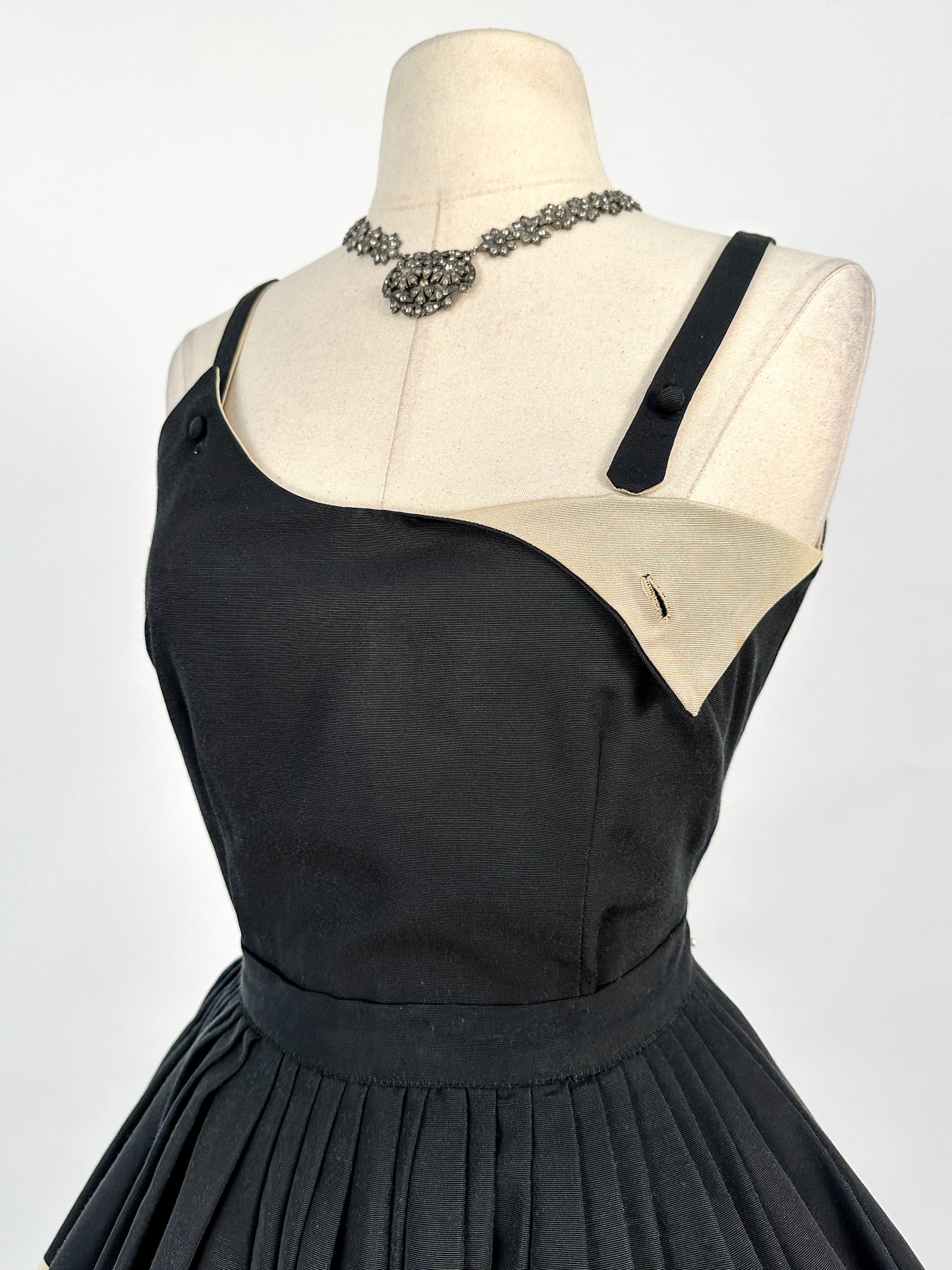 1950s Matching Two-Piece Top and Circle Skirt / Waist 26