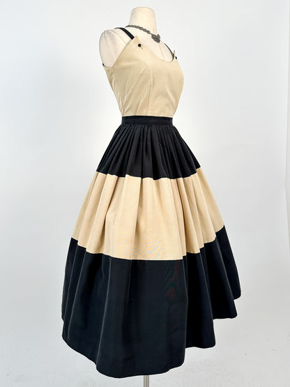 1950s Matching Two-Piece Top and Circle Skirt / Waist 26