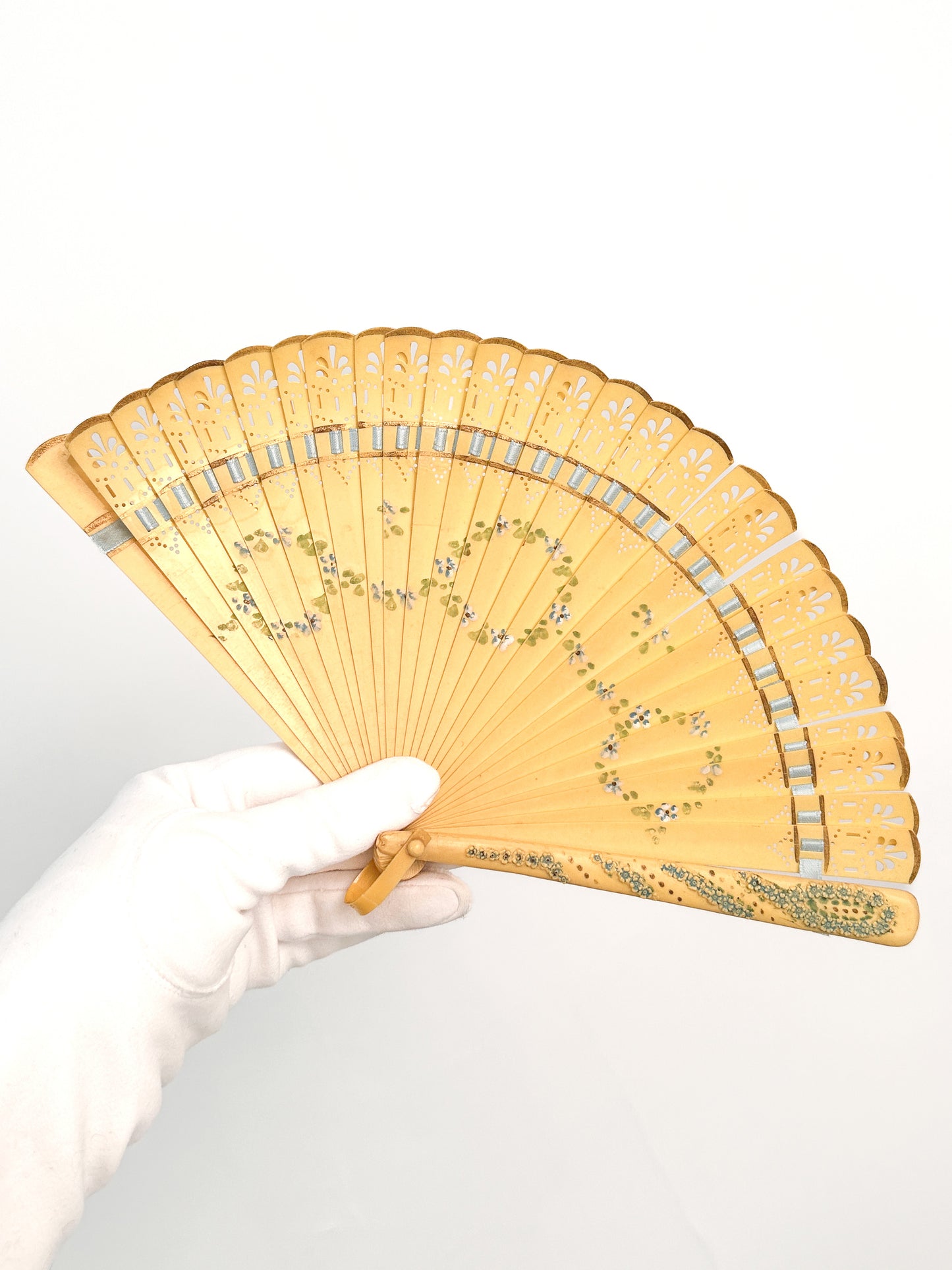 Late 1800s Antique Celluloid Hand Fan