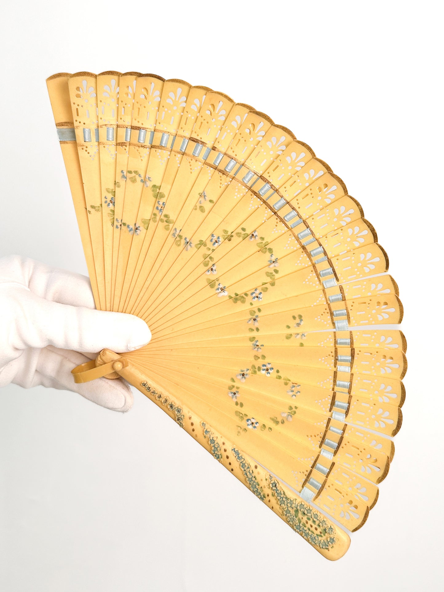 Late 1800s Antique Celluloid Hand Fan