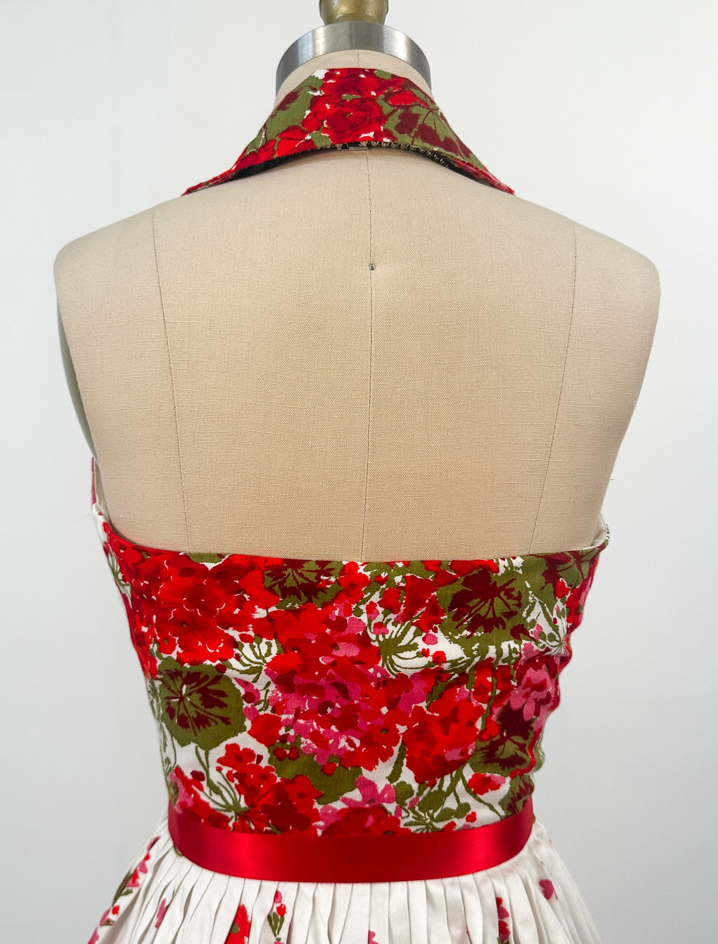 1950s Floral Cotton Halter Dress / Waist 24