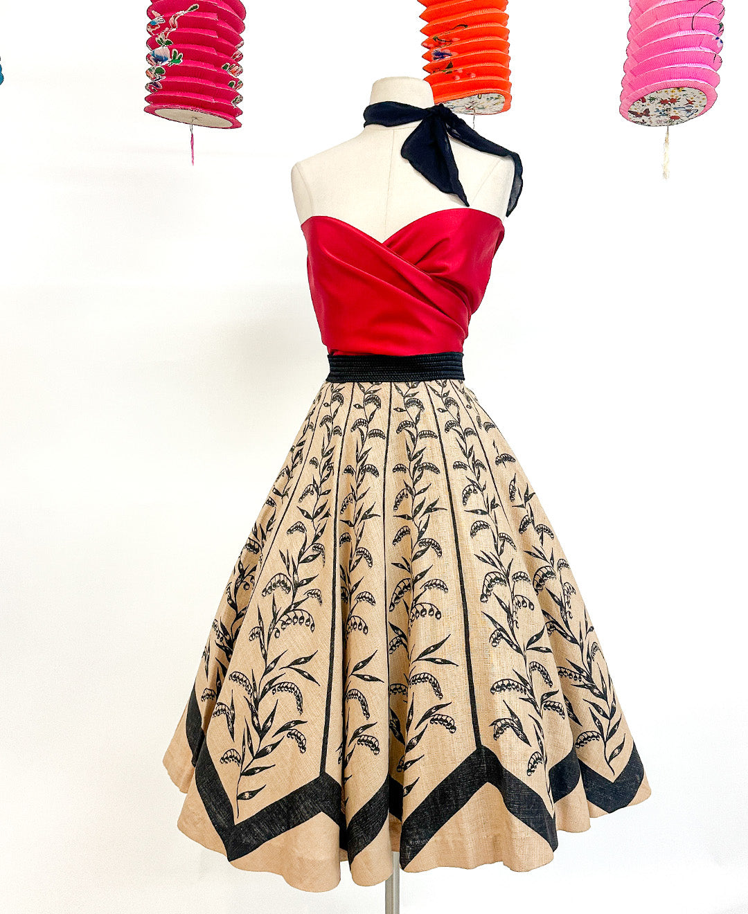 1950s Woven Circle Skirt 'Wheat' Print / Waist  28-32"