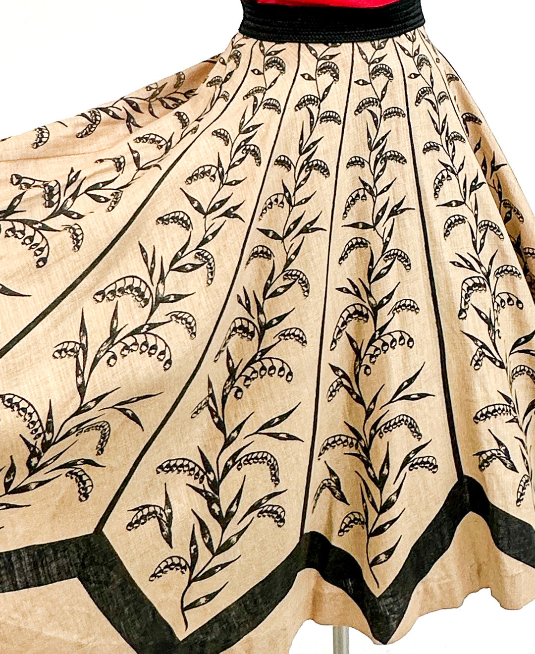 1950s Woven Circle Skirt 'Wheat' Print / Waist  28-32"