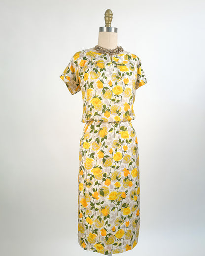 1950s Yellow Rose Wiggle Dress / Waist 28