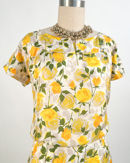 1950s Yellow Rose Wiggle Dress / Waist 28