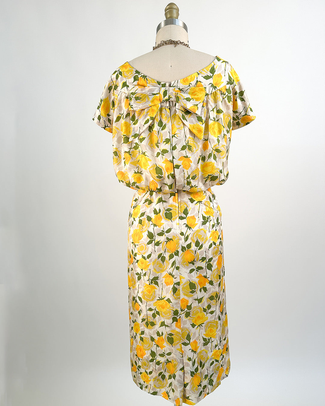 1950s Yellow Rose Wiggle Dress / Waist 28