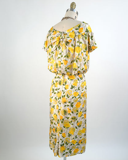 1950s Yellow Rose Wiggle Dress / Waist 28