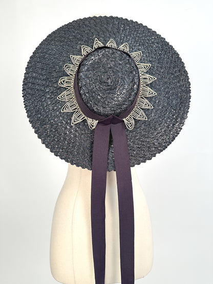 1930-40s Navy Straw Cartwheel Hat with Antique Lace and Ribbon / One Size