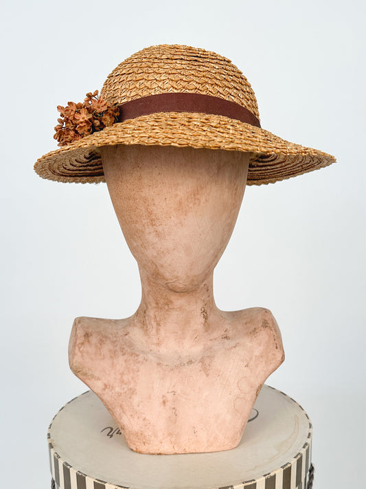 1930s Straw Bonnet Hat with Millinery Flower / One Size