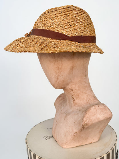 1930s Straw Bonnet Hat with Millinery Flower / One Size