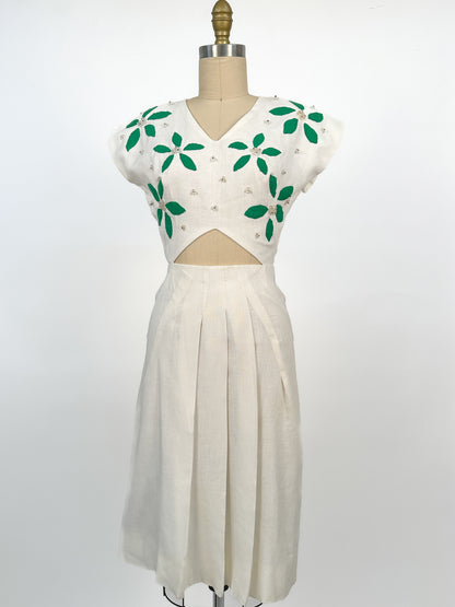 1970-80s Smart White Linen Sport Dress with Green Floral Appliqués / Waist 26