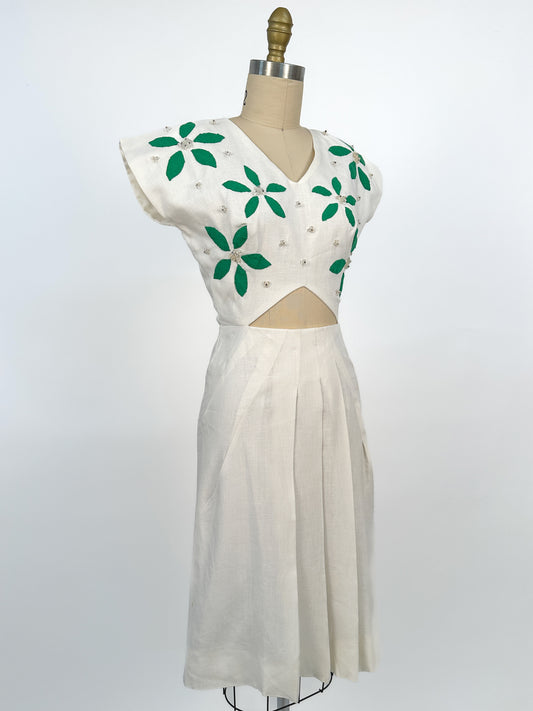 1970-80s Smart White Linen Sport Dress with Green Floral Appliqués / Waist 26