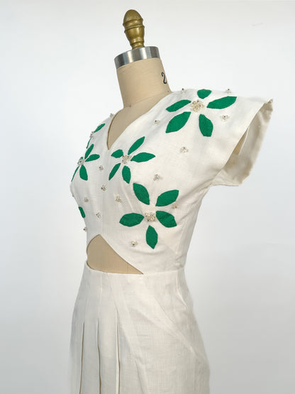 1970-80s Smart White Linen Sport Dress with Green Floral Appliqués / Waist 26