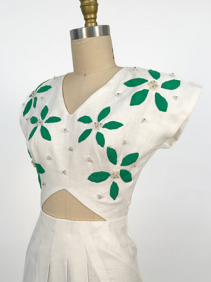1970-80s Smart White Linen Sport Dress with Green Floral Appliqués / Waist 26
