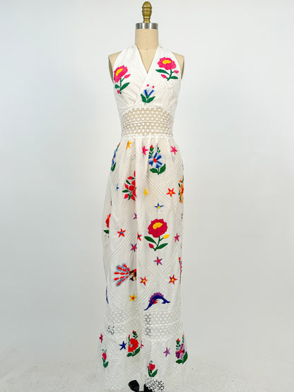 1970s Embroidered Cotton Mexican Halter Dress / Waist 30