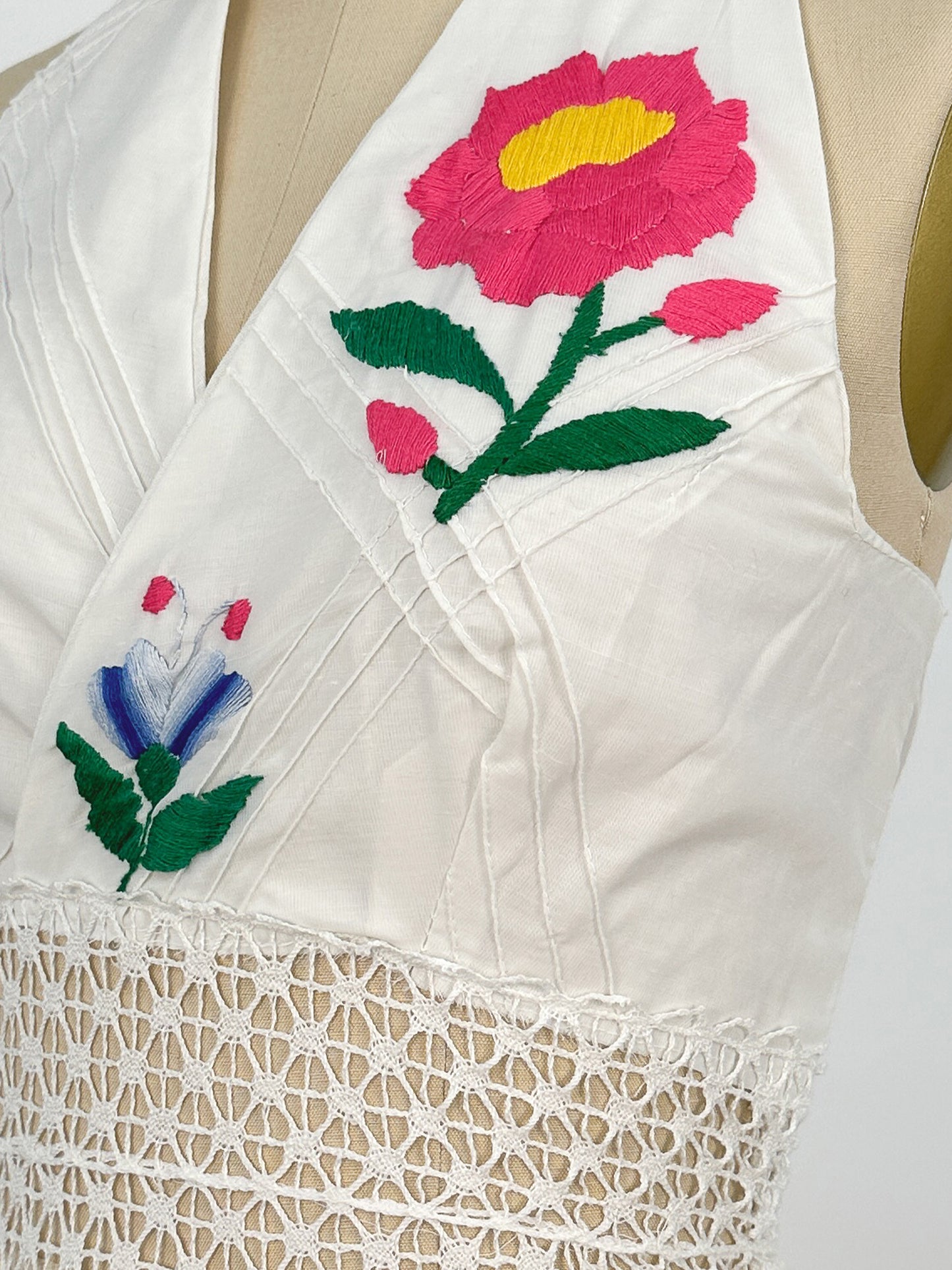 1970s Embroidered Cotton Mexican Halter Dress / Waist 30