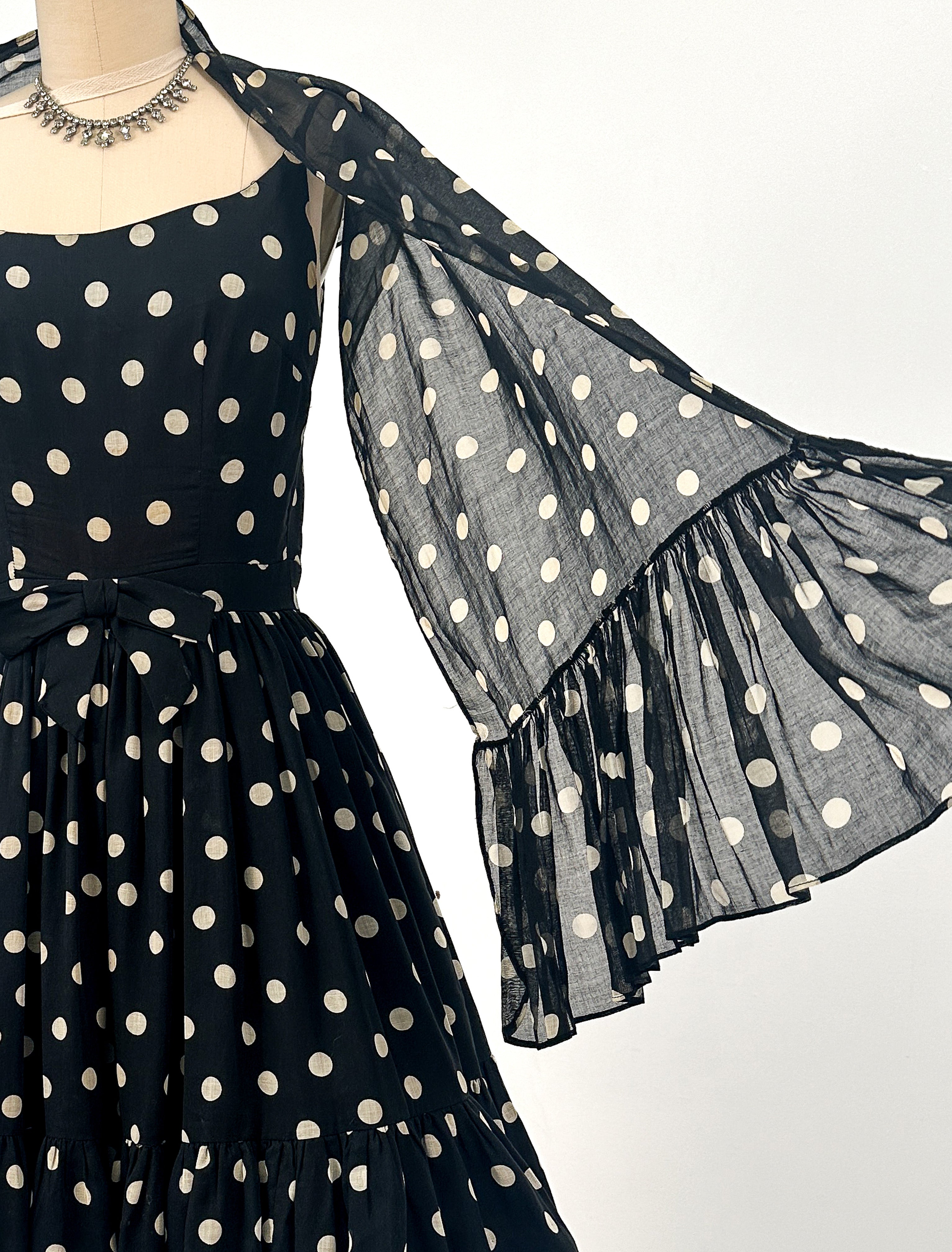 1960s Polka Dot Fit and Flare Waist 24