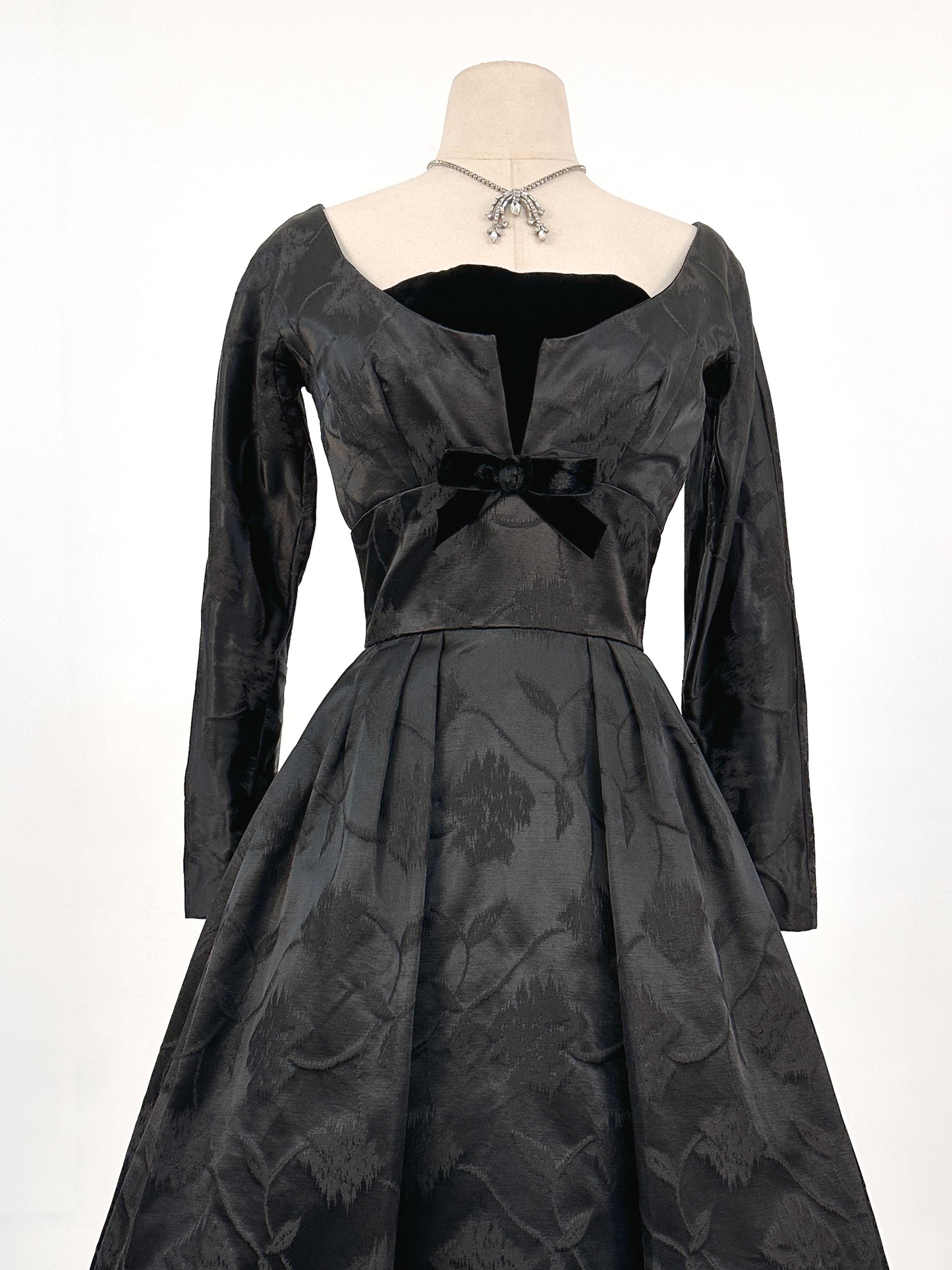 1950s Floral Brocade Dress with Velvet Bodice / Waist 26