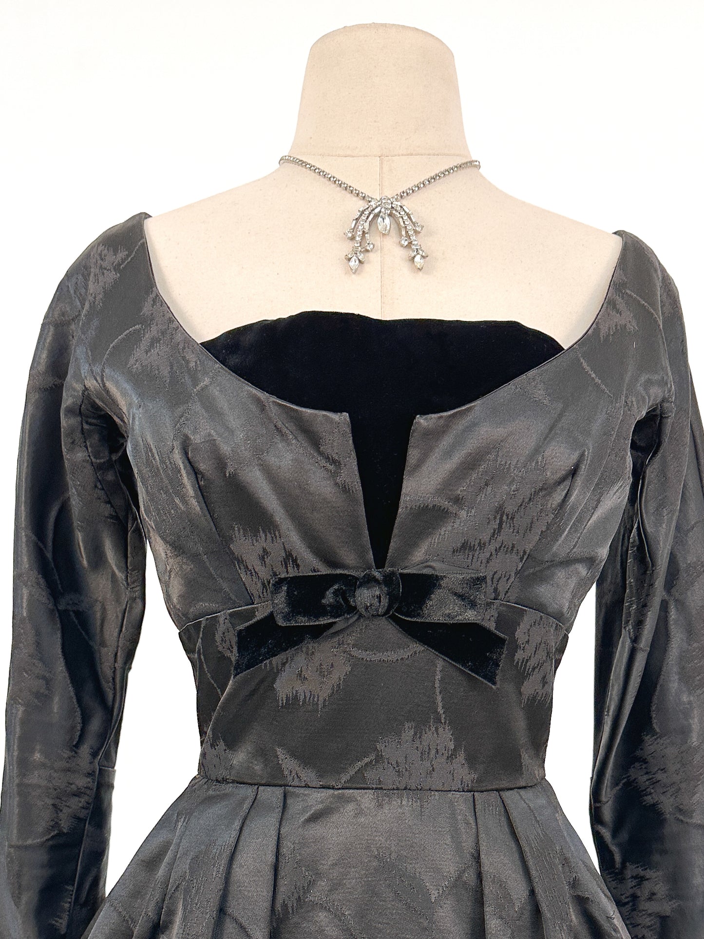 1950s Floral Brocade Dress with Velvet Bodice / Waist 26