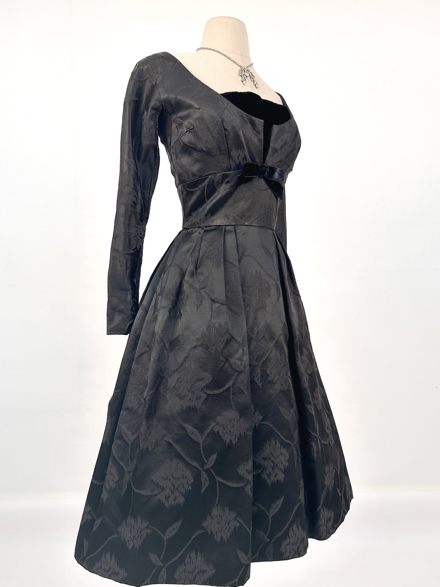 1950s Floral Brocade Dress with Velvet Bodice / Waist 26