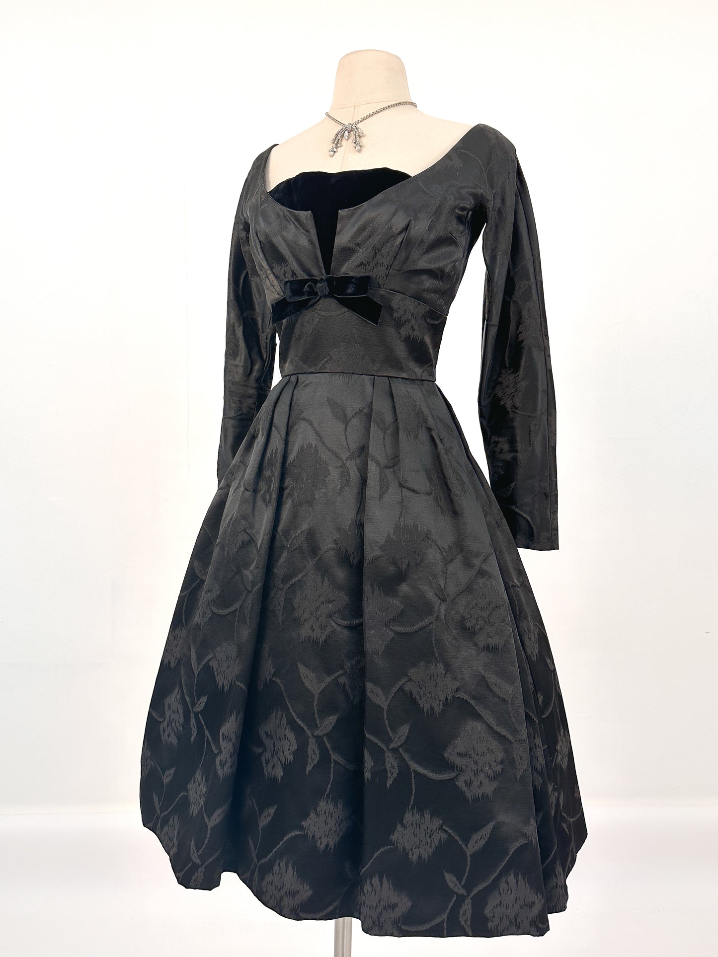 1950s Floral Brocade Dress with Velvet Bodice / Waist 26