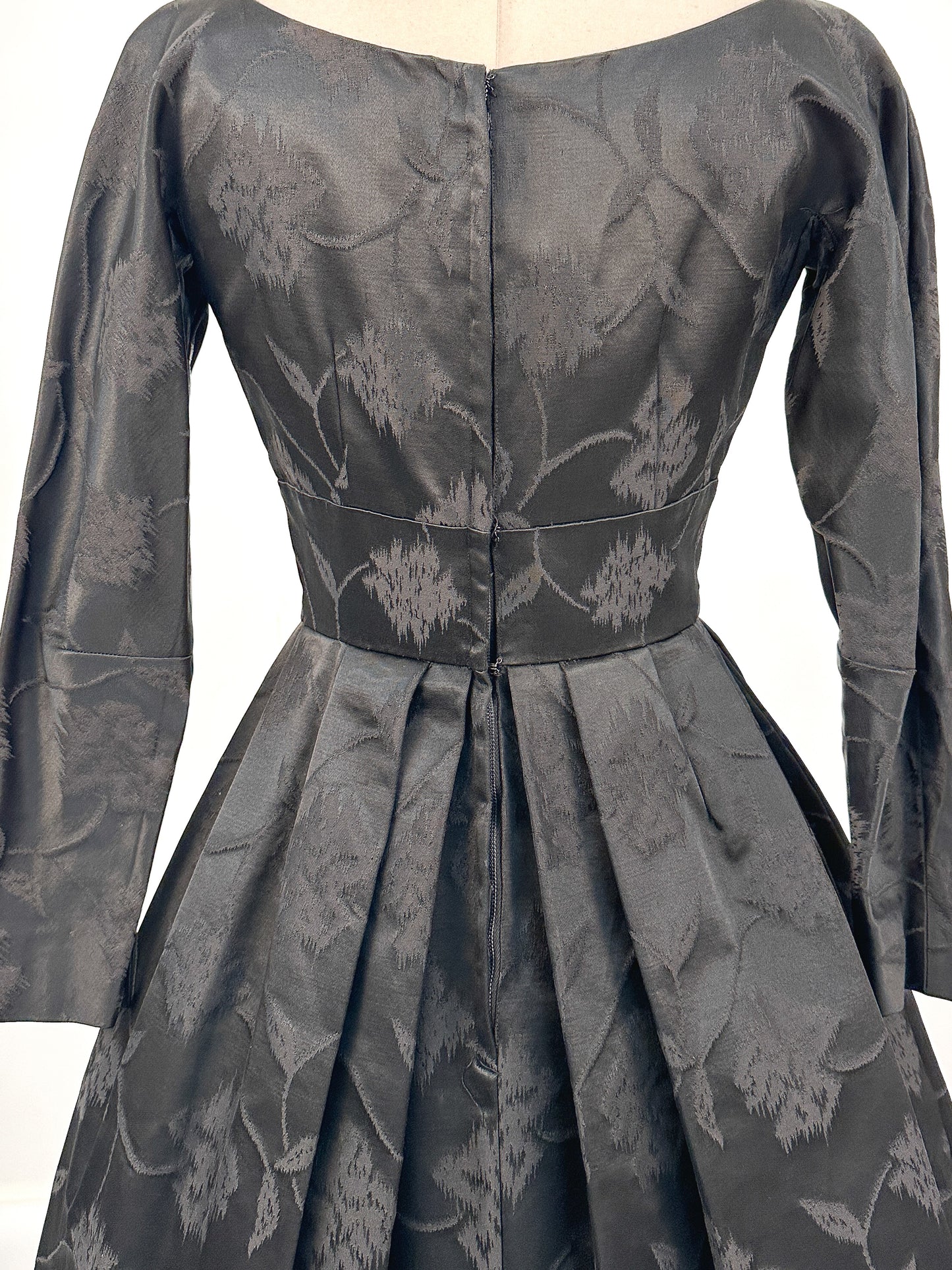 1950s Floral Brocade Dress with Velvet Bodice / Waist 26