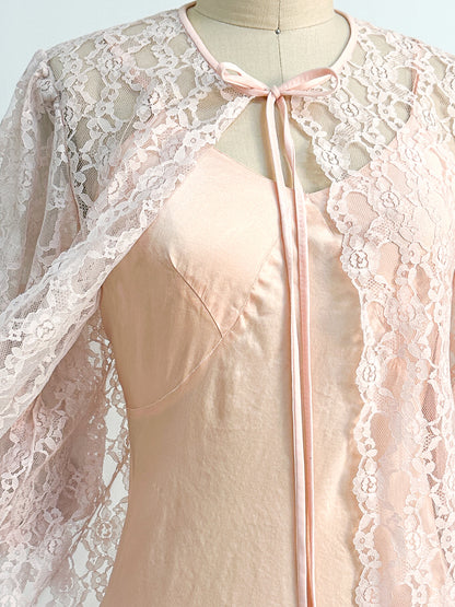 1960s Pink Lace Robe / OSFM