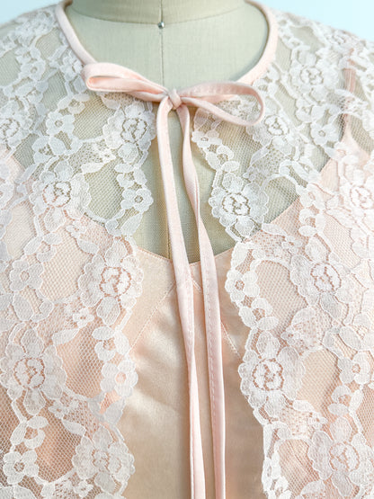 1960s Pink Lace Robe / OSFM