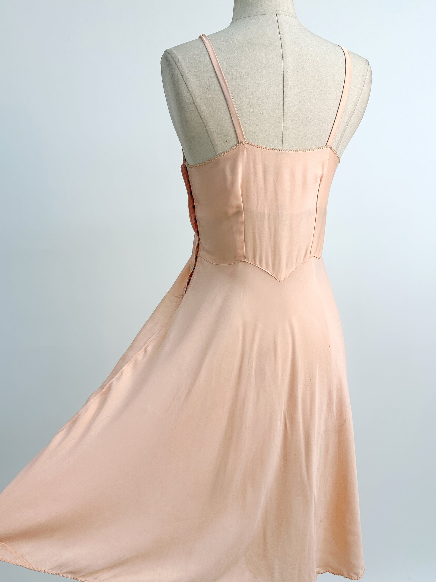 1930-40s Slip with Floral Appliqué / Small