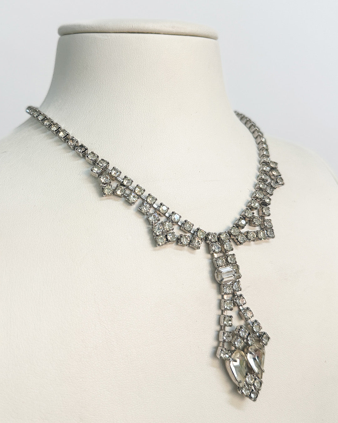 1940-50s Elegant Clear Rhinestones Necklace