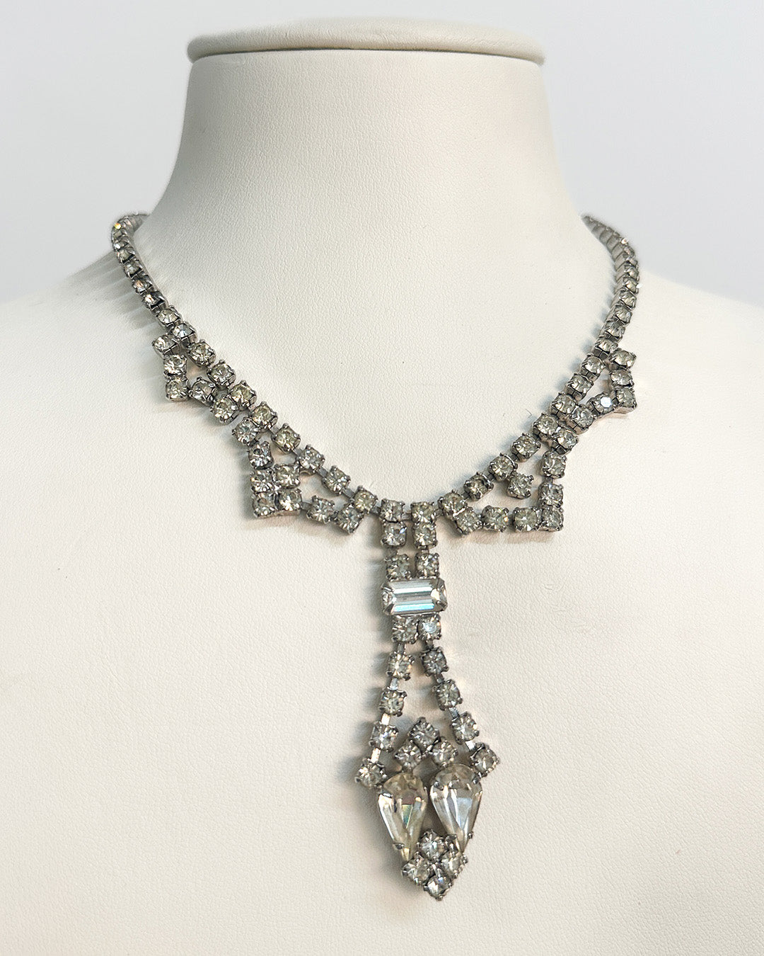 1940-50s Elegant Clear Rhinestones Necklace