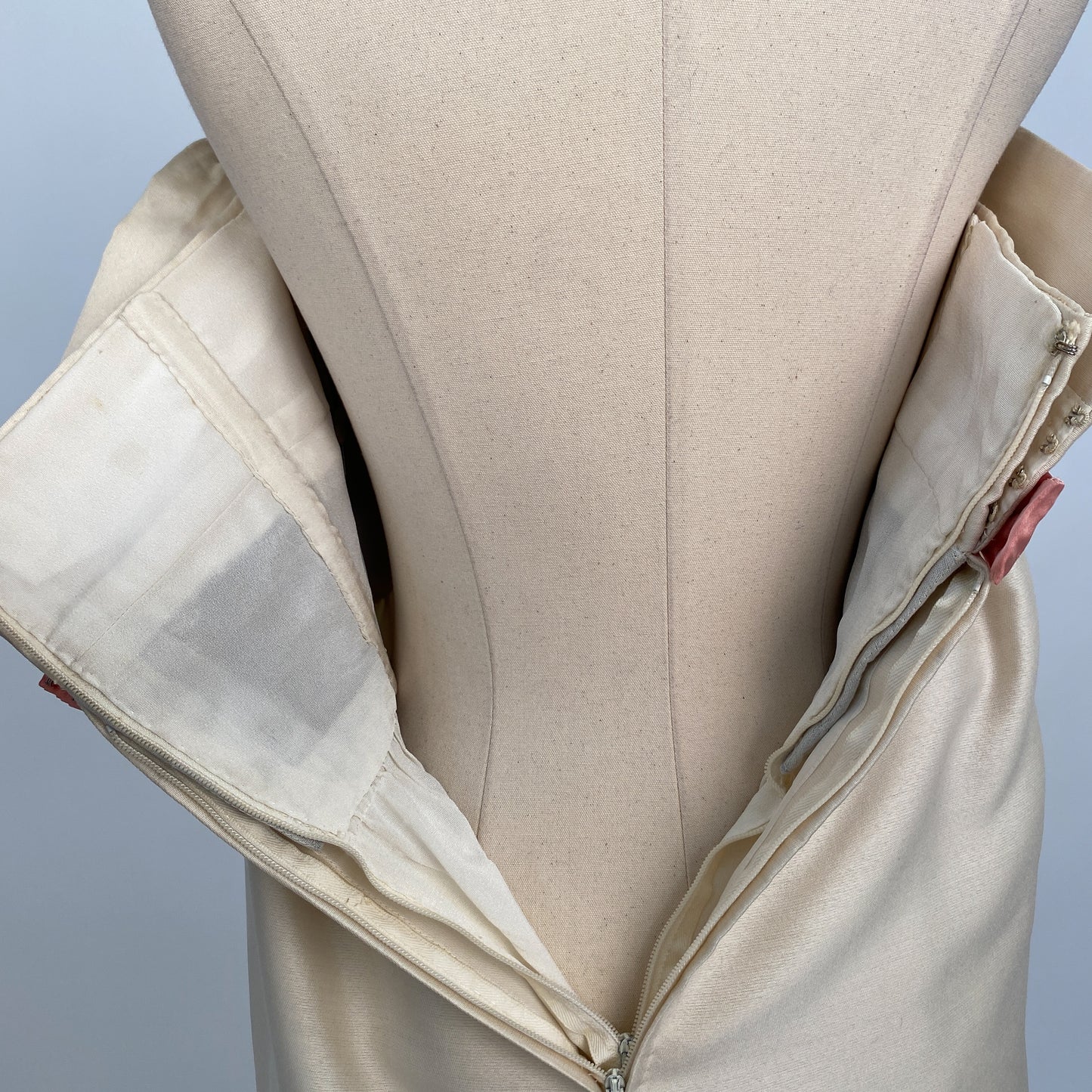 1960s Column Dress with Pink Satin Bow / Bust 32