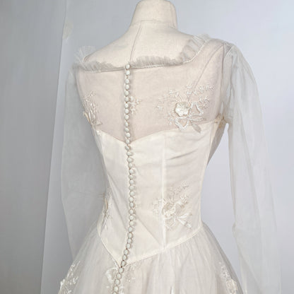 Dreamy 1950s Tulle Wedding Gown with Embroidered Bows and Flowers / Waist 26