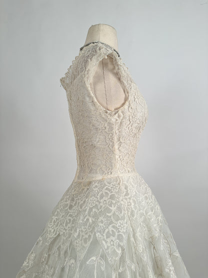Darling 1950s Lace and Tulle Tea Length Wedding Gown / Waist 24
